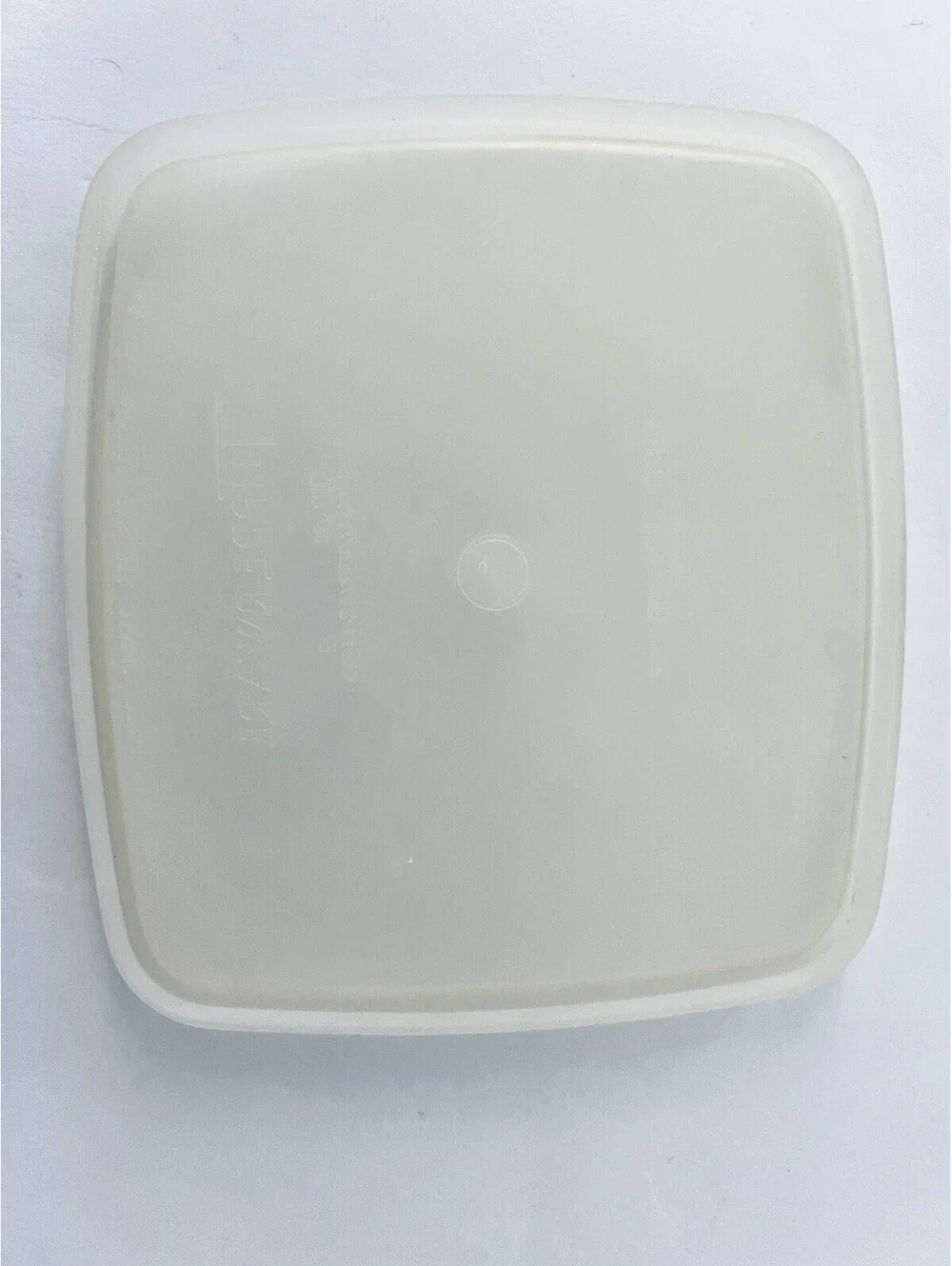 VTG Tupperware Millionaire Line 313-2 Canister w/ 310-2 Seal Lid 1955 USA [COPY]